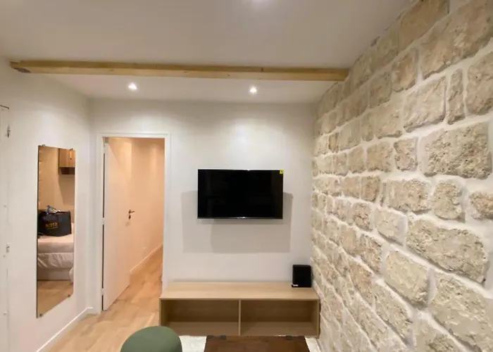 Neuf A Louer, Sacre Coeur Apartmán *